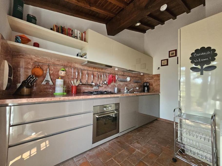 Casina Rossa Apartment Tavarnuzze ภายนอก รูปภาพ