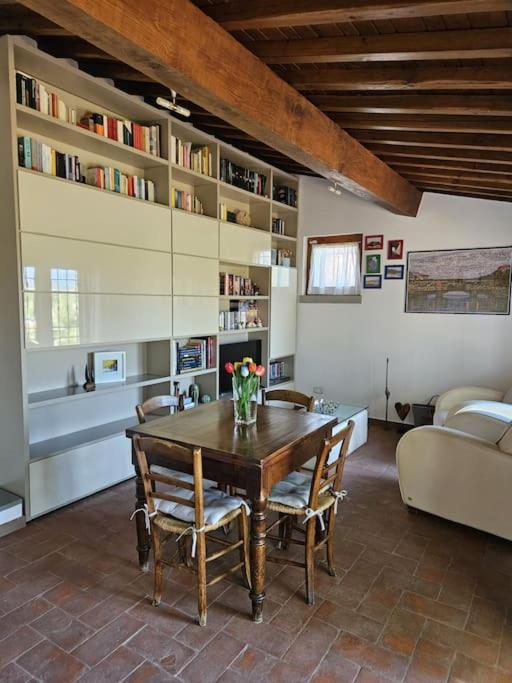 Casina Rossa Apartment Tavarnuzze ภายนอก รูปภาพ
